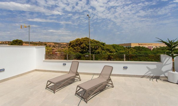 Nybyggeri - Fritliggende villa -
Sucina