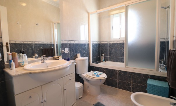 Herverkoop - Finca Landelijk pand -
Catral - Catral - Country