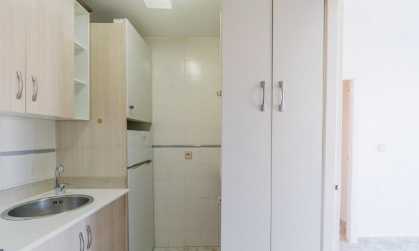 Herverkoop - Stadswoning -
Torrevieja - Carrefour