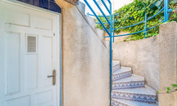 Herverkoop - Stadswoning -
Torrevieja - Carrefour