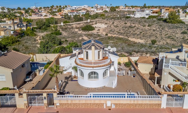 Revente - Villa Individuelle -
Rojales