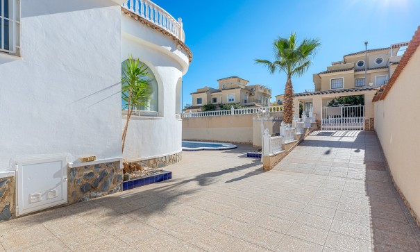 Revente - Villa Individuelle -
Rojales