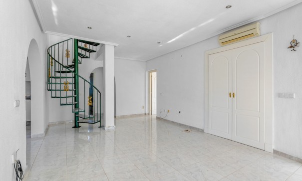 Revente - Villa Individuelle -
Rojales