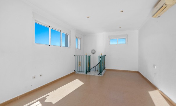 Revente - Villa Individuelle -
Rojales