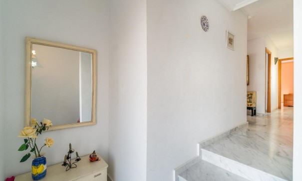 Herverkoop - Vrijstaande Villa -
Torrevieja - La Mata