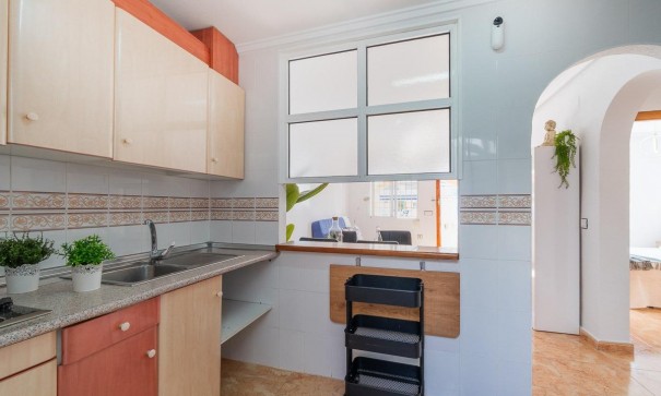 Sale - Town house -
Torrevieja - El limonar