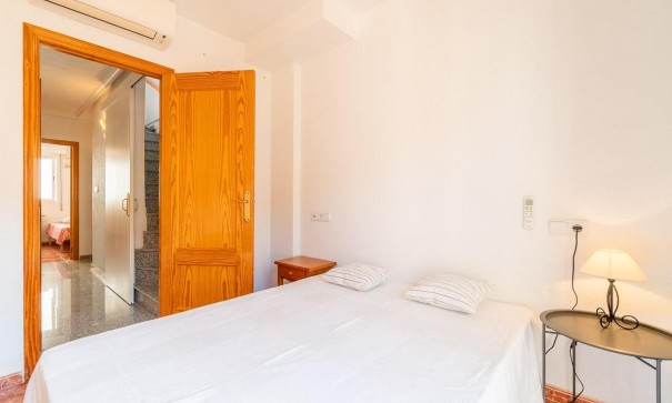 Herverkoop - Stadswoning -
Orihuela Costa - Playa Flamenca