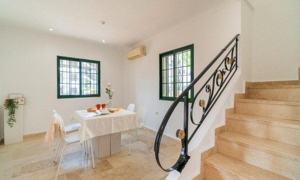 Herverkoop - Vrijstaande Villa -
Orihuela Costa - Villamartín-Las Filipinas