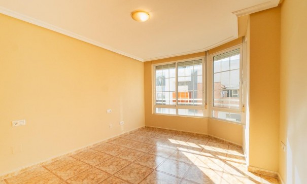 Herverkoop - Apartement Flat -
Torrevieja - Centro