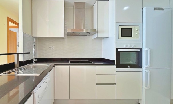 Herverkoop - Apartement Flat -
Torrevieja - Punta Prima