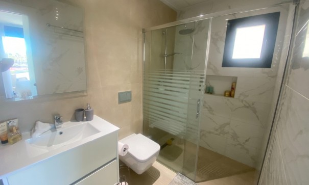 Videresalg - Fritliggende villa -
Ciudad Quesada - Rojales - Pueblo Bravo