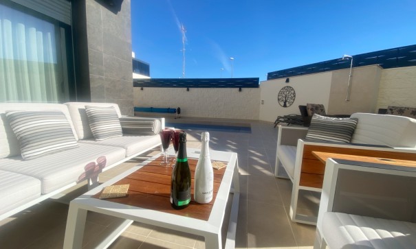 Videresalg - Fritliggende villa -
Ciudad Quesada - Rojales - Pueblo Bravo