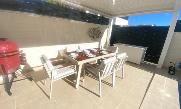 Videresalg - Fritliggende villa -
Ciudad Quesada - Rojales - Pueblo Bravo