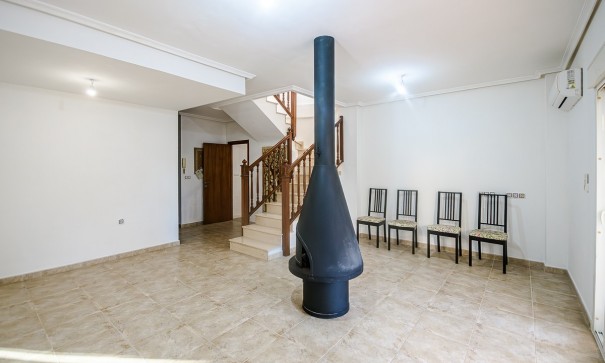 Herverkoop - Vrijstaande Villa -
Orihuela - Benferri