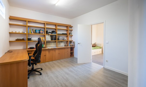 Herverkoop - Vrijstaande Villa -
Orihuela - Benferri