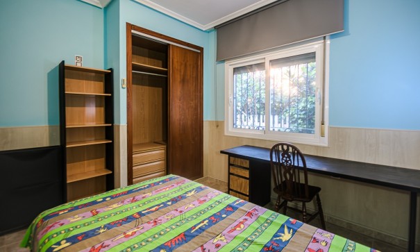 Herverkoop - Vrijstaande Villa -
Orihuela - Benferri