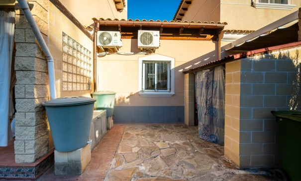 Herverkoop - Vrijstaande Villa -
Orihuela - Benferri