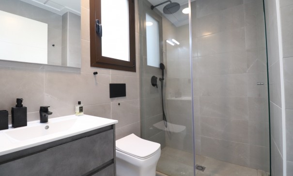 Herverkoop - Stadswoning -
Benijofar - Benijofar - Village