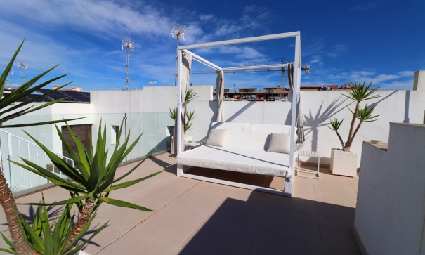 Herverkoop - Stadswoning -
Benijofar - Benijofar - Village