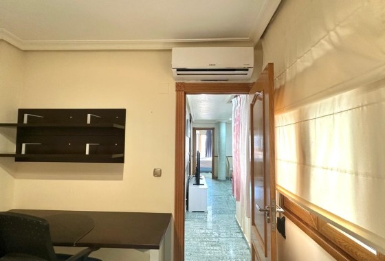 Resale - Wohnung Appartement -
Torrevieja - torrevieja