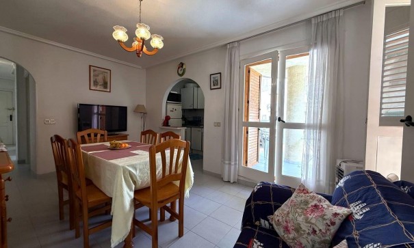 Herverkoop - Apartement Flat -
Torrevieja - Acequion