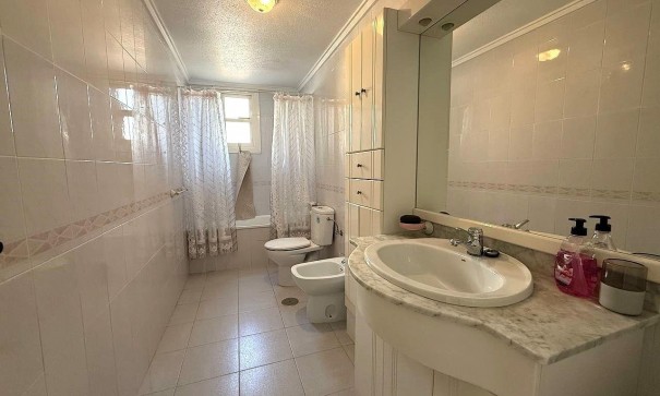 Herverkoop - Apartement Flat -
Torrevieja - Acequion