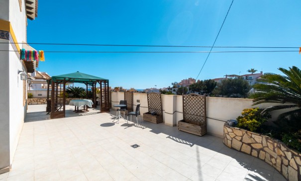 Herverkoop - Vrijstaande Villa -
Torrevieja - La Mata