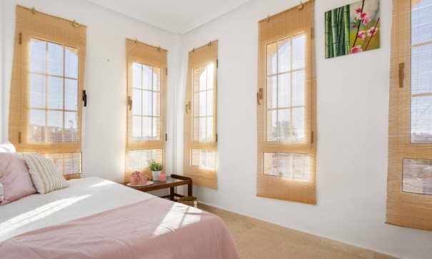 Herverkoop - Vrijstaande Villa -
Orihuela Costa - La Florida