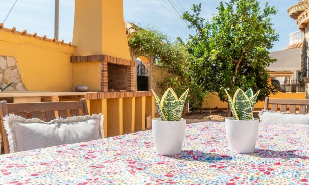 Herverkoop - Vrijstaande Villa -
Orihuela Costa - La Florida