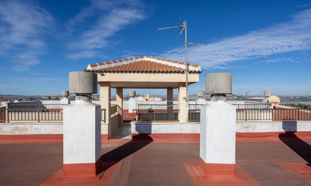 Herverkoop - Apartement Flat -
Torrevieja - La siesta