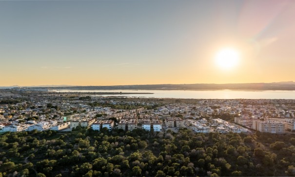 Herverkoop - Apartement Flat -
Torrevieja - La siesta