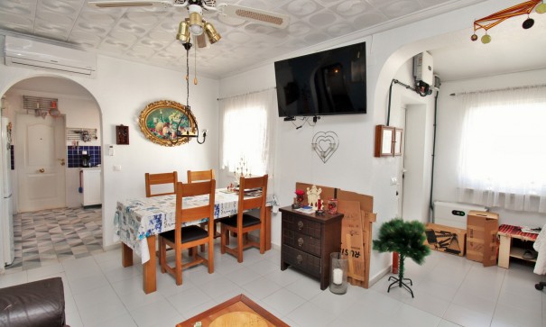 Återförsäljning - Fristående villa -
Torrevieja - El chaparral