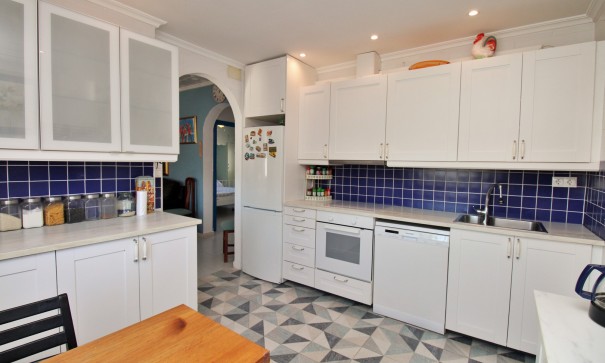 Återförsäljning - Fristående villa -
Torrevieja - El chaparral