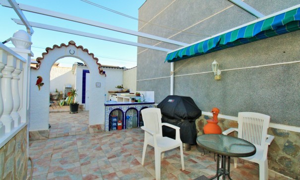 Återförsäljning - Fristående villa -
Torrevieja - El chaparral