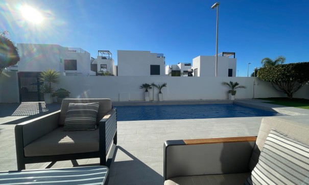 Sprzedaż - Willa wolnostojąca -
Benijofar - Centro