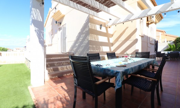 Sale - Detached Villa -
Benimar - Benimar II