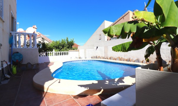 Sale - Detached Villa -
Benimar - Benimar II