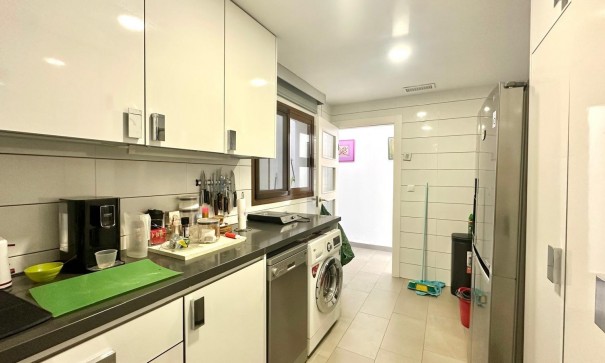 Revente - Appartement -
Torrevieja - torrevieja