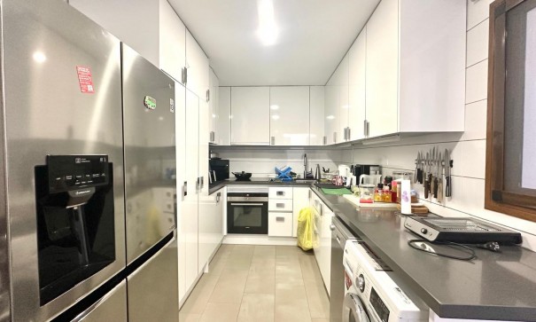 Revente - Appartement -
Torrevieja - torrevieja