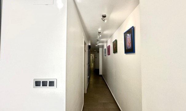 Revente - Appartement -
Torrevieja - torrevieja