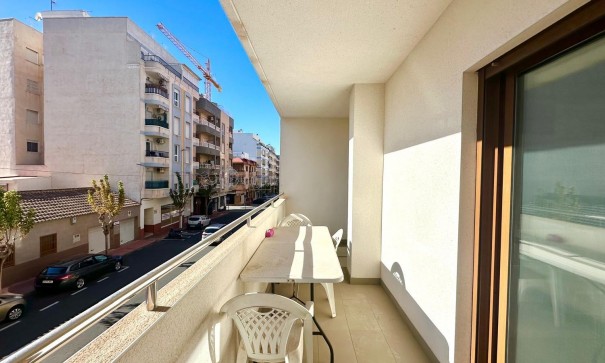 Revente - Appartement -
Torrevieja - torrevieja