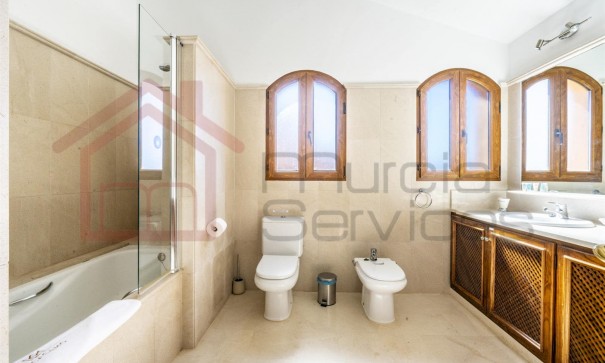 Sprzedaż - Willa wolnostojąca -
La Manga Club