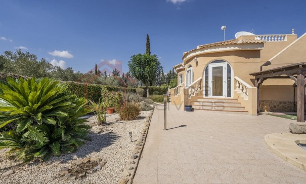 Venta - Chalet Independiente -
Valle del Sol