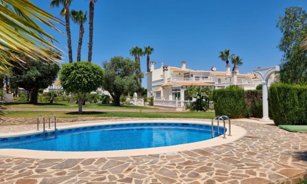 Revente - Appartement -
Torrevieja - Los Balcones