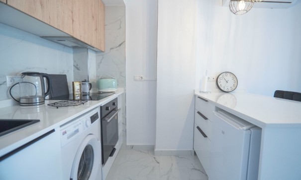 Revente - Appartement -
Torrevieja - La veleta