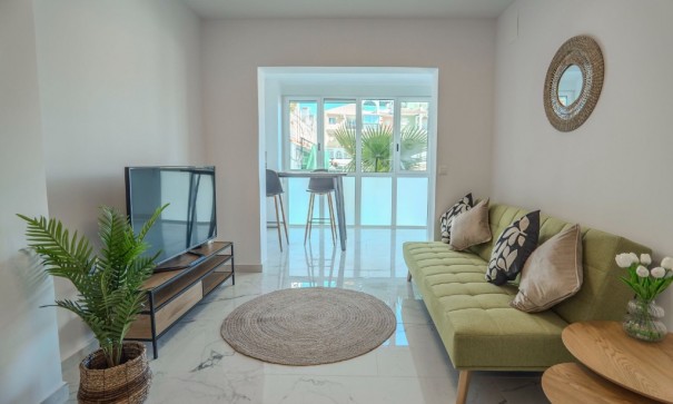 Revente - Appartement -
Torrevieja - La veleta