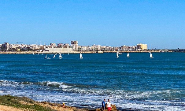 Revente - Appartement -
Torrevieja - La veleta