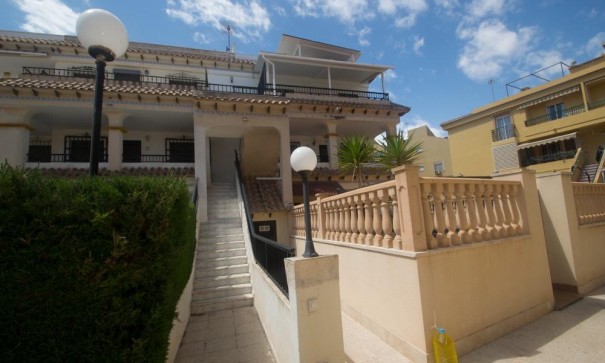 Revente - Appartement -
Torrevieja - La veleta