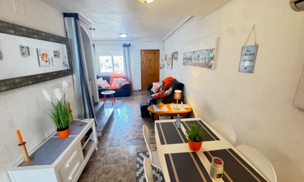 Sprzedaż - Dom miejski -
Orihuela Costa - Playa Flamenca