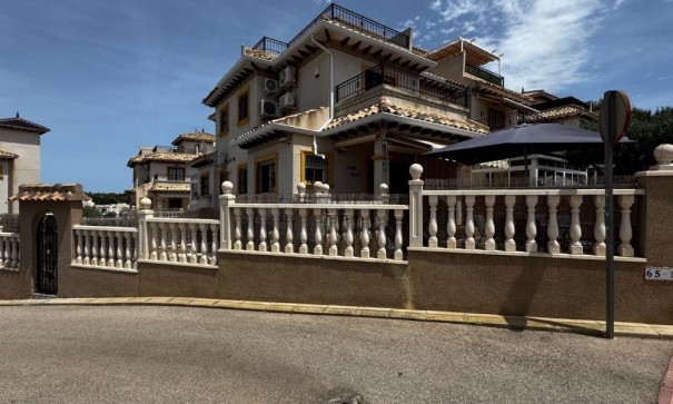 Sprzedaż - Dom miejski -
Orihuela Costa - Villamartín